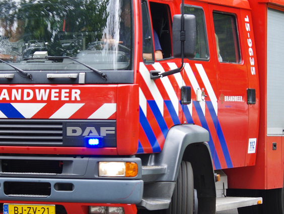 Chris (80) redde zijn buren uit hun brandende woning
