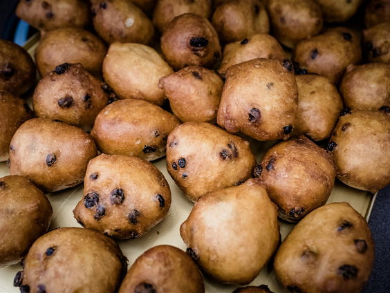 Oliebollenkraam Nico Sterrenberg heeft opnieuw de beste oliebollen van Nederland!