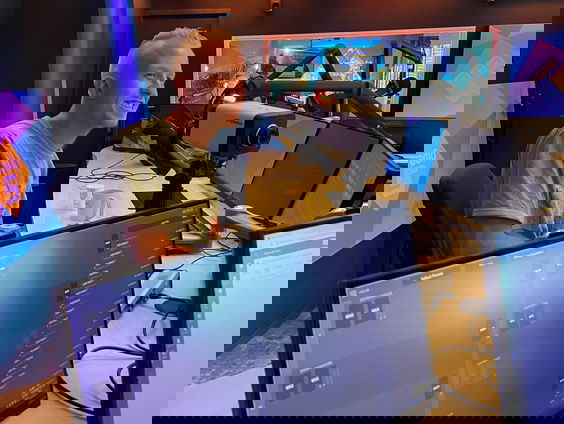 Cornelis (24) bouwt zijn eigen boot!