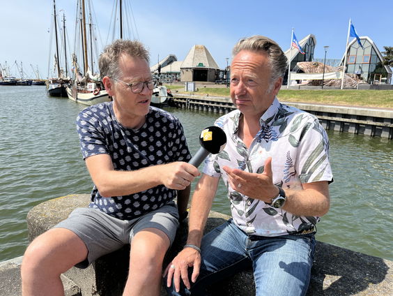 Maarten van der Weijden-journaal op vrijdag: BertOp5 volgt de Elfstedentriatlon van dag tot dag