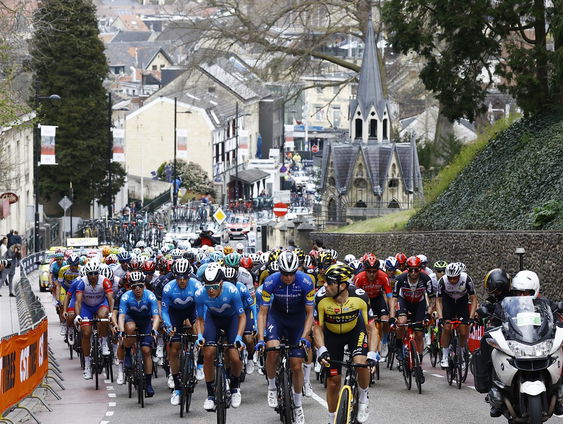 Zeg je wielrennen, dan zeg je Valkenburg en de Cauberg. Hoe komt dat?