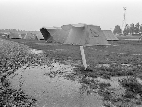 VAKANTIESPECIALIST OVER TENTEN EN VOUWWAGENS