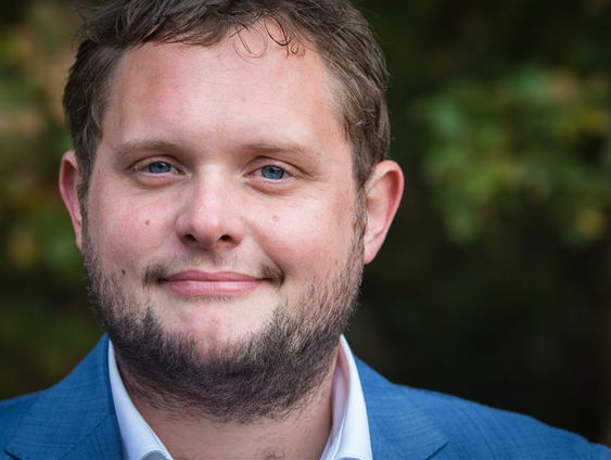 Diederik Jekel experimenteert er op los in nieuwe podcast