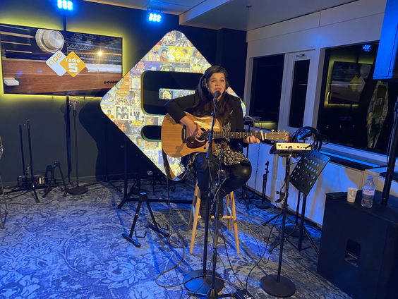 Delise - Het Wachten Waard