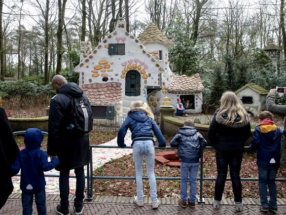 Anton Pieck stopte volop details en verrassingen in Hans en Grietje