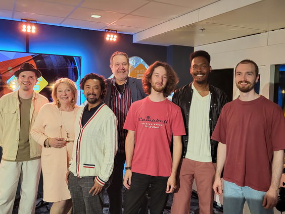 Xillan Macrooy live in Volgspot: 'Crowning gods'