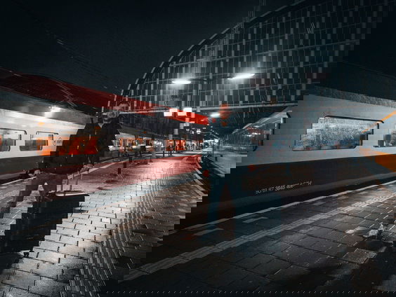 Wiebe Wakker reist met de trein naar Afrika