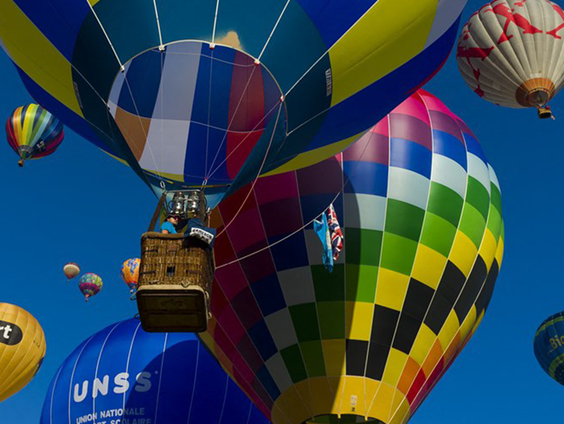 Ad Haarhuis mag zijn ballon niet meer oplaten en is daar boos over