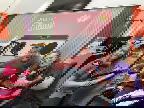 Syb van der Ploeg volgt spoedcursus tot verpleegkundige