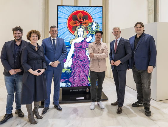 Daniel Heynen onthult zijn eerste kunstwerk 'Godin van de Limburgse vrijheid'