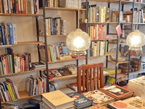 De eerste Kookboekhandel opende in 1977