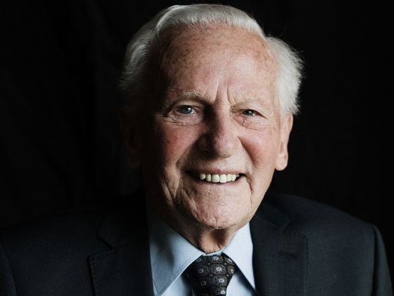 Maarten Dees over 'God's Smuggler' Anne van der Bijl