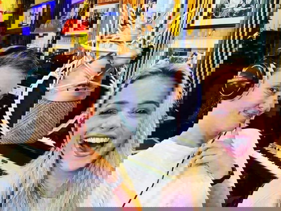 Emma Heesters en Anouk brengen duet uit voor Vrienden Voor Amstel LIVE