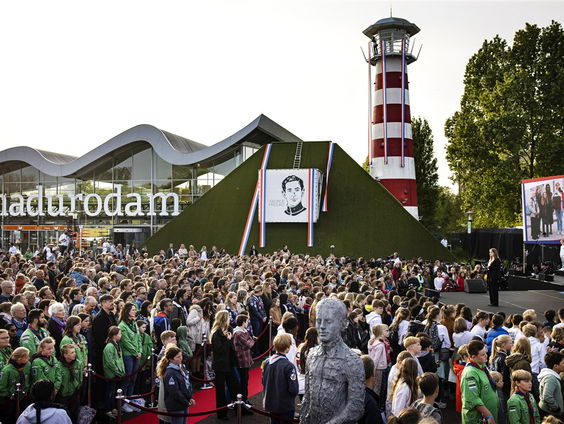 Wie was George Maduro?