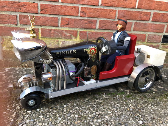 Ben van den Berg maakt kunst van oude voorwerpen!