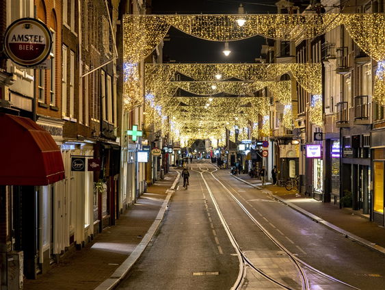 Kerstverlichting aan of uit?