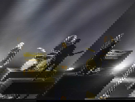 Hooverphonic koos hun Songfestivallied op buikgevoel