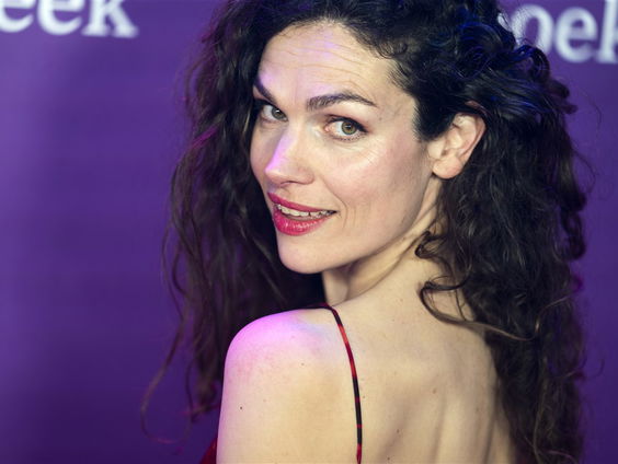 Anna Drijver over haar podcast 'Traanjagers'!