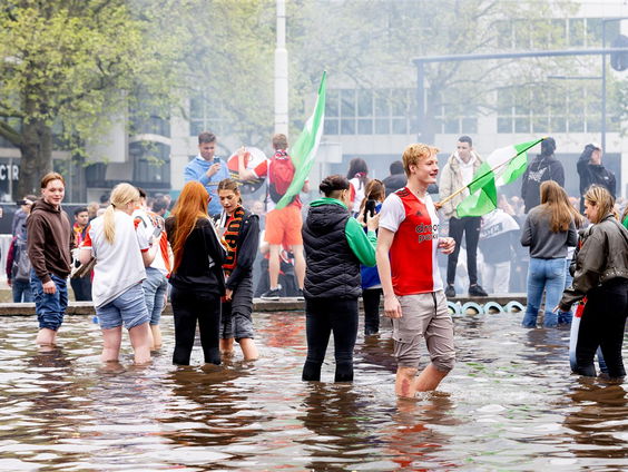 Bijzondere vondsten in de Hofpleinfontein
