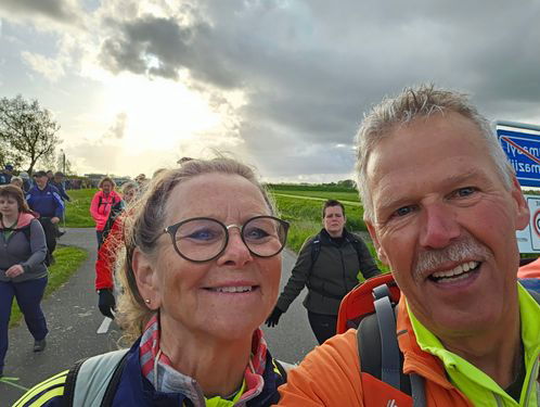 Marian en Jildert lopen de Elfstedentocht