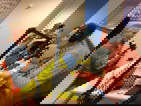 Evert zoekt naar praktische oplossingen voor slechtziende- en blinden mensen bij Bartiméus