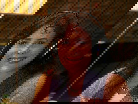 Léonie Sazias, 1957-2022: Hans Schiffers draait Charles Aznavour