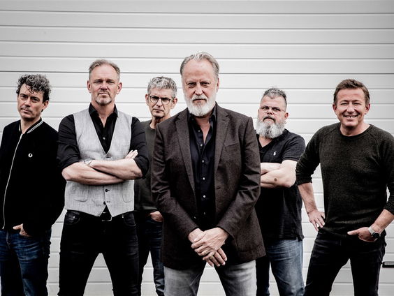 Jack Poels over de slotconcerten van Rowwen Hèze in America!