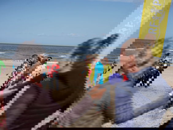 Reportage over het Surf Project voor kinderen met Down, ADHD en autisme.