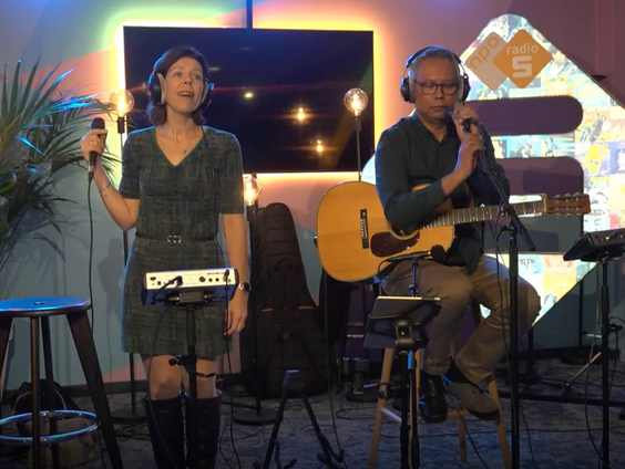 Reni & Elisa Krijgsman - Geef Licht