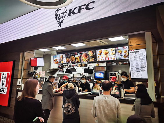 China bestelt Amerikaanse fastfood in Rusland. Zoeken ze toenadering?