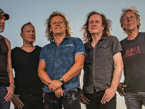 Harry de Jong schreef de eerste officiële biografie van De Kast!