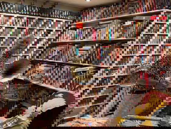 Mari Kant verzamelt theaterspullen: "Ik krijg nog steeds dingen aangeboden".