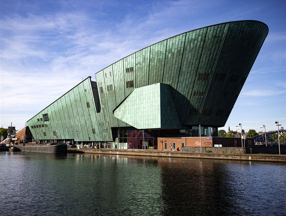 NEMO Science Museum in Amsterdam bestaat 100 jaar!