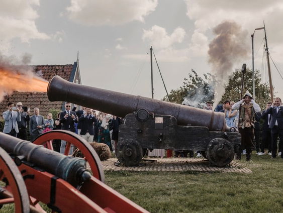 In Sloten gaat men knallend het weekend in!