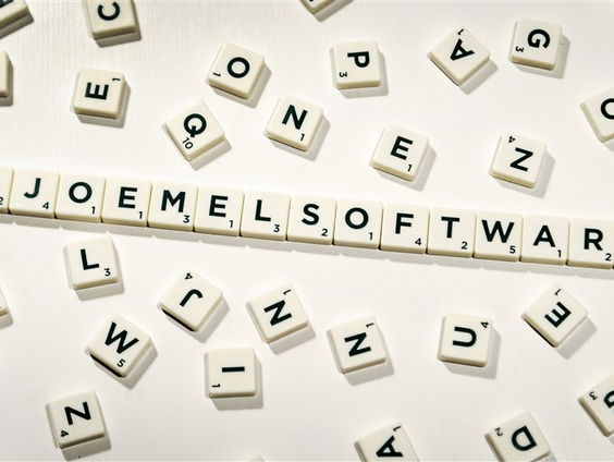 finfluencer, grotsyndroom of memeaandeel. Welk nieuw woord wordt het Van Dale Woord van het Jaar 2021?