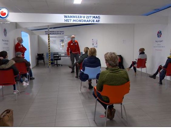 Prikgoochelaar helpt bij vaccinatie