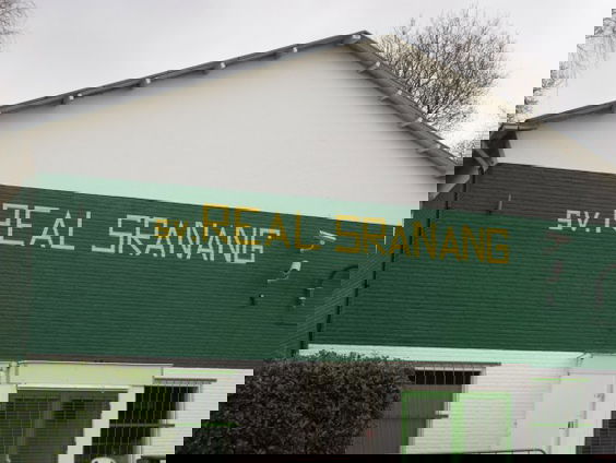 Koen Bugter maakte een docu-serie over de bijzondere voetbalclub SV Real Sranang