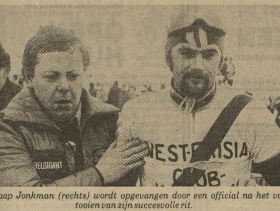 Het ijs in van de Alternatieve Elfstedentocht van 1978 was zeiknat, maar Jaap Jonkman wist de overwinning in de wacht te slepen!