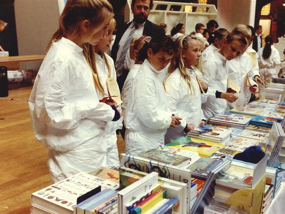 Ronja de Rovers dochter wint de Gouden Griffel in de Kinderboekenweek van '83