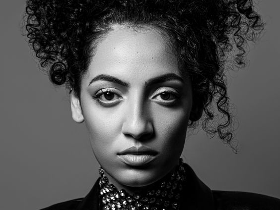 Zangeres Sabri in de studio!