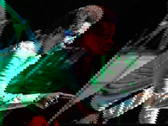 Muziektheatervoorstelling over cocaïne en dilemma's