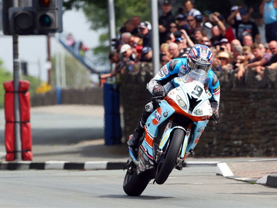 Legaal scheuren op de openbare weg