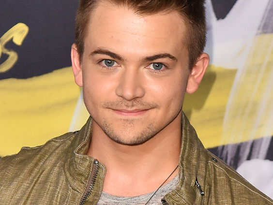 Country Roads: Hunter Hayes