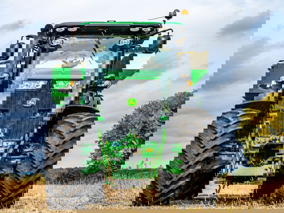 Alette doet live verslag van het boerenprotest in Stroe