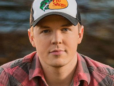 Country Roads: Travis Denning