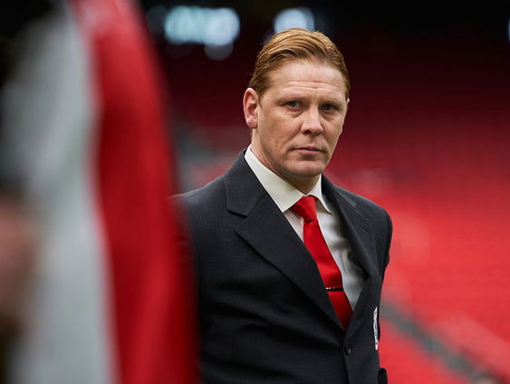 Gijs Naber speelt de rol van Ronald Koeman in de film 'I Am Zlatan'