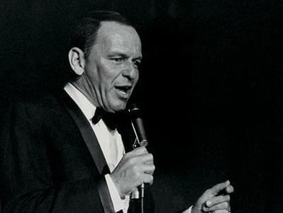 In 1971 kondigt Frank Sinatra zijn pensioen aan, voor nu...