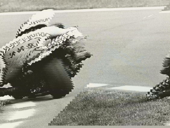 Will Hartog over Jumping Jack Middelburg