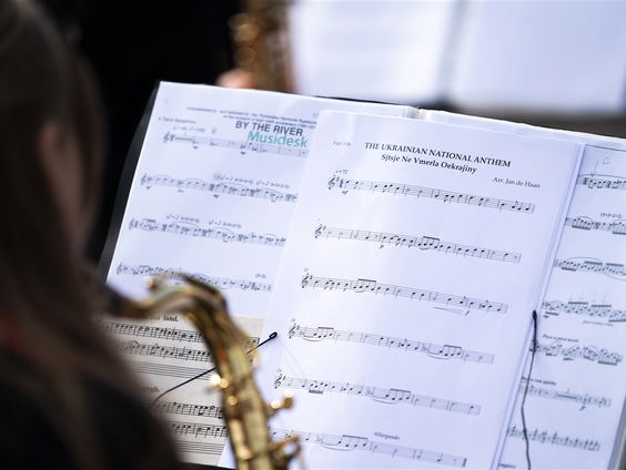 Amerikaanse jongen kan 107 instrumenten bespelen