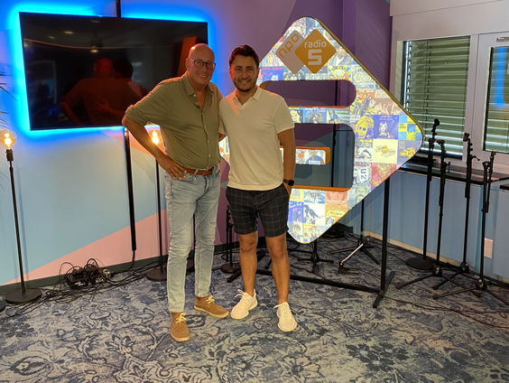 Danny Froger in de studio over zijn nieuwe single 'Zonder Jou'